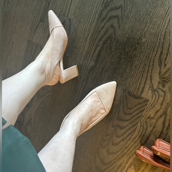 Tahari Beige or Nude Suede “Taron” Slingback Walkable Heel 6M - Picture 14 of 15